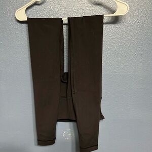 Lululemon leggings size 2.   Great condition